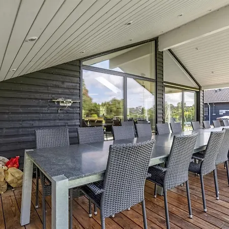 Matild - 400m From The Sea By Interhome